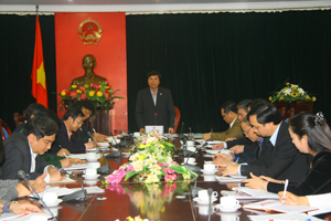 Đồng chí Trần Đăng Ninh, Phó Chủ tịch UBND tỉnh phát biểu tại hội nghị. 
