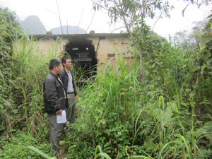Khu vực xây dựng kho hóa chất bảo vệ thực vật gây ảnh hưởng lớn đến đời sống người dân xóm Mỵ Thanh (Mỵ Hòa-Kim Bôi)

 

