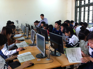 Trường THPT Lương Sơn hiện đang có phòng học tiếng Anh, 2 phòng học tin học đáp ứng tốt việc học tập của học sinh.

