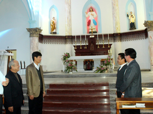 Nhà thờ mới được hoàn thành trong niềm hân hoan  của giáo dân Giáo xứ Hòa Bình.