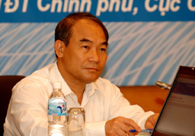 Thứ trưởng Bộ GD-ĐT Nguyễn Vinh Hiển.
