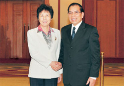 Tổng bí thư Nông Đức Mạnh tiếp Phó chủ tịch QH Trung Quốc Nghiêm Tuấn Kỳ.