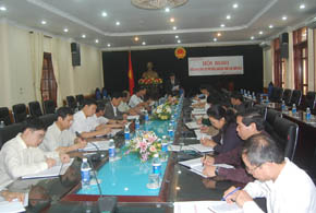 Đồng chí Bùi Văn Cửu, Phó Chủ tịch UBND tỉnh khai mạc và chủ trì Hội nghị.