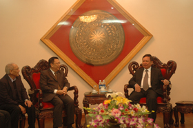 Đồng chí Bùi Văn Tỉnh, UVTƯ Đảng, Chủ tịch UBND tỉnh tiếp và làm việc với ngài Anuson Chinvanno, Đại sứ Thái Lan tại Việt Nam