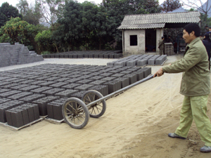 Sản xuất TTCN ở xã Cao Dương được quan tâm đẩy mạnh, tạo việc làm ổn định cho người LĐ.