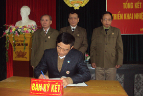 Lễ ký kết giao ước thi đua năm 2011 do Hội CCB tỉnh phát động.