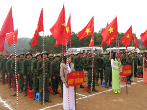 Huyện Kỳ Sơn có 105 tân binh lên đường thực hiện nghĩa vụ quân sự đợt I /2012, trong đó có 20 đảng viên (chiếm 19%).