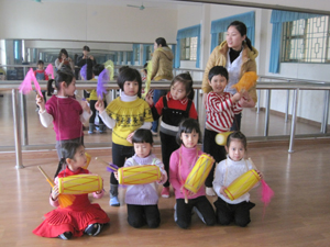 Lớp múa- Nhà thiếu nhi tỉnh thường xuyên chiêu sinh mở lớp dạy năng khiếu cho thiếu nhi trên địa bàn.