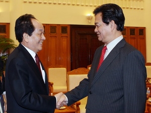 Thủ tướng Nguyễn Tấn Dũng tiếp Bộ trưởng Nông-Lâm-Thủy sản Hàn Quốc Suh Kyu Yong.