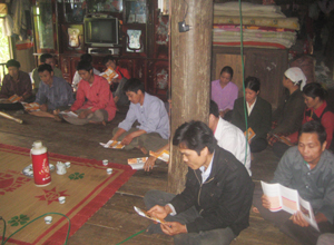 Nhân dân xóm Tung, xã Đa Phúc (Yên Thủy) được tuyên truyền, phổ biến pháp luật về Luật KN-TC.