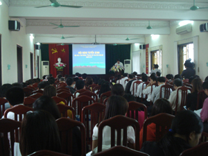 Hội nghị triển khai công tác tuyển sinh vào các trường ĐH, CĐ, TCCN năm 2013. 
