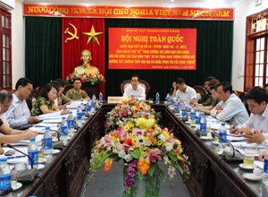 Đồng chí Nguyễn Văn Quang – Phó Bí thư TT Tỉnh uỷ, Chủ tịch HĐND tỉnh và lãnh đạo một số Sở, ban, ngành tham dự hội nghị tại điểm cầu tỉnh ta.