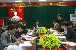 Đồng chí Trần Đăng Ninh, Phó Chủ tịch UBND tỉnh chủ trì cuộc họp.