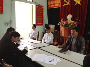 Nhằm tập trung lãnh đạo, chỉ đạo phát triển kinh tế, Đảng uỷ xã Đồng Nghê (Đà Bắc) thường xuyên phối hợp với các ban, phòng chức năng của huyện giúp người dân tiếp cận được nguồn vốn, KH-KT.

