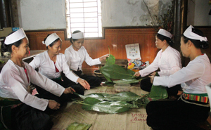 HPN xã Tây Phong (Cao Phong) tổ chức thi khéo tay hay làm dịp kỷ niệm ngày quốc tế phụ nữ 8/3.

