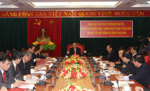 Đồng chí Tô Huy Rứa, Uỷ viên Bộ Chính trị, Bí thư T.Ư Đảng, Trưởng Ban Tổ chức T.Ư làm việc với Ban Thường vụ Tỉnh ủy.

