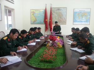 Cán bộ chiến sỹ Ban CHQS huyện Kim Bôi thường xuyên học tập, quán triệt tư tưởng đạo đức Hồ Chí Minh