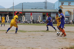 Giải bóng đá huyện Lạc Sơn tổ chức năm 2014

 đã thu hút đông đội tuyển đến từ các xã, thị trấn, cơ quan và đơn vị tham gia.

