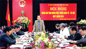 Đồng chí Nguyễn Văn Quang, Chủ tịch UBND tỉnh phát biểu kết luận hội nghị.