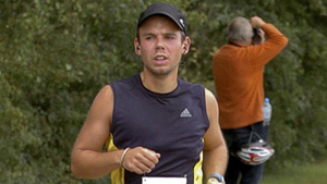 Cơ phó Andreas Lubitz trong một cuộc chạy marathon tại New York năm 2009. (Ảnh: Reuters)