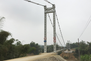 Cầu Gạo Bạc, xã Hưng Thi (Lạc Thủy)  được đưa vào sử dụng tháng 12/2015..