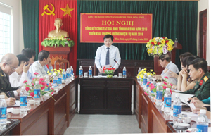 Đồng chí Nguyễn Văn Chương, Phó Chủ tịch UBND tỉnh, Trưởng Ban công tác gia đình tỉnh kết luận hội nghị.