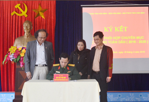 Đại diện lãnh đạo Bộ CHQS tỉnh và lãnh đạo Báo Hoà Bình, Đài PTTH tỉnh ký kết quy chế phối hợp giai đoạn 2016 – 2020

