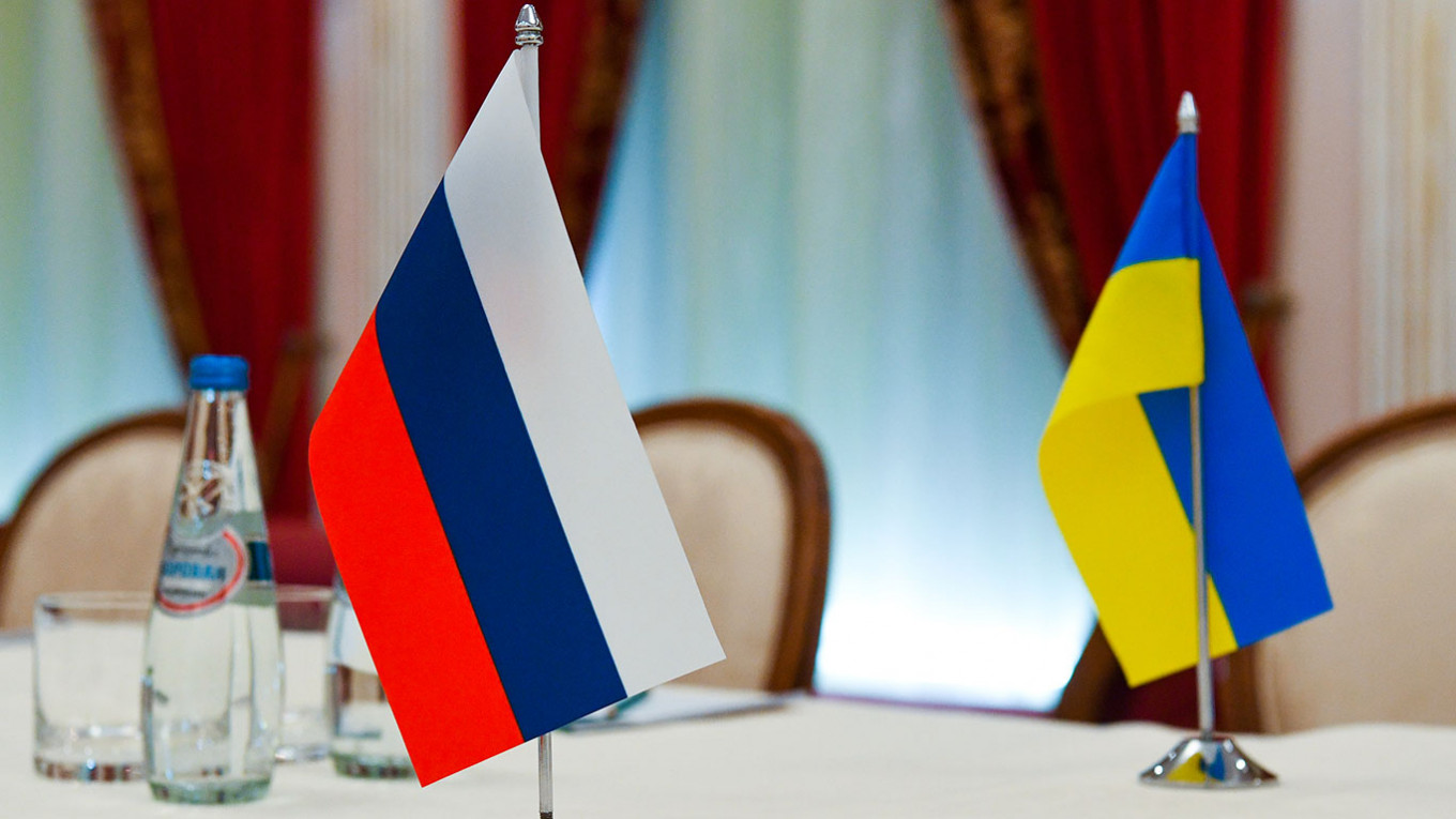 Ý tưởng cờ Ukraine kết hợp với chiếc bàn chải đánh răng trong các màu sắc của quốc gia đang trở nên phổ biến hơn trong năm