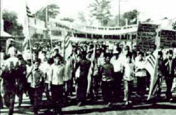 Học sinh sinh viên Sài Gòn xuống đường, hát vang những bài ca yêu nước năm 1974