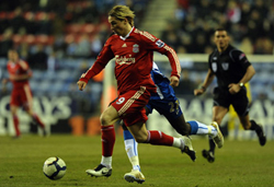 Man.City nhắm đến cả Fernando Torres của Liverpool