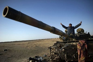 Rạn nứt bắt đầu xuất hiện giữa NATO và lực lượng nổi dậy Libya.
