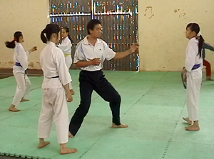 Một tiết học của các em lớp Karatedo