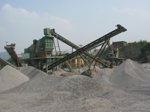 Các doanh nghiệp khai thác khoáng sản ở Lương Sơn đã có ý thức hơn trong việc thực hiện ATVSLĐ – PCCN. (ảnh chụp tại Doanh nghiệp khai thác đá tại xã Cao Dương)
