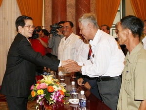 Chủ tịch nước tiếp Đoàn đại biểu Cựu tù chính trị huyện Bình Chánh, Thành phố Hồ Chí Minh.