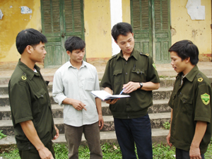 Lực lượng Công an xã Nuông Dăm (Kim Bôi) triển khai kế hoạch bảo vệ ANTT khu vực nông thôn.