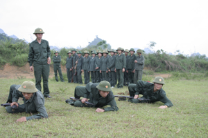 Lực lượng DQTV xã Thanh Hối (Tân Lạc) huấn luyện, SSCĐ.