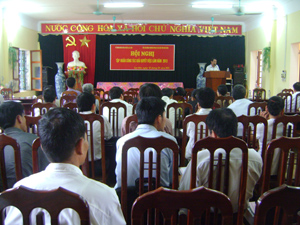 Lớp tập huấn công tác việc làm tại huyện Lạc Sơn.

