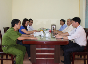 Đảng ủy phường Tân Thịnh (TPHB) tổ chức giao ban kiểm tra việc thực hiện công tác kiểm tra, giám sát của Đảng trong quý I/2013.
