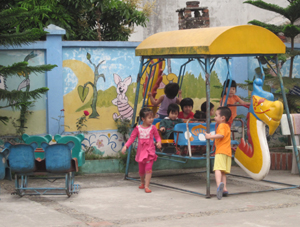 Trường mầm non xã Tân Mỹ được xây dựng khang trang đáp ứng nhu cầu học tập, vui chơi cho trẻ.
