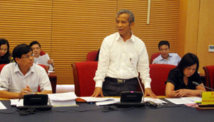 Ông Đặng Ngọc Tùng - Chủ tịch Tổng LĐLĐ Việt Nam và các đại biểu đồng tình tăng thêm thẩm quyền cho tổ chức BHXH.