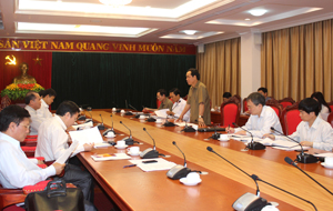 Đồng chí Nguyễn Văn Quang, Phó Bí thư Tỉnh ủy, Chủ tịch UBND tỉnh phát biểu tại buổi làm việc.