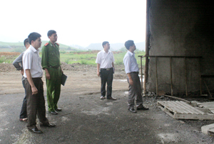 Đoàn kiểm tra thực tế tại xưởng sản xuất tinh bột sắn của Công ty.