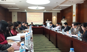 Đồng chí Nguyễn Văn Dũng, Phó Chủ tịch UBND tỉnh, Trưởng BCĐ phát triển kinh tế tập thể (KTTT) tỉnh chủ trì hội thảo. 

 
