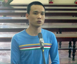 Đây đã là lần thứ 4, Nguyễn Văn Phú phải ra tòa vì tội “trộm cắp tài sản”.