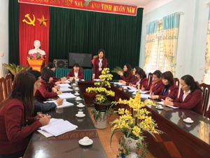 Các nội dung của Chỉ thị số 03 được tập thể trường THCS Tú Sơn (Kim Bôi) lồng ghép trong các cuộc họp hội đồng.
