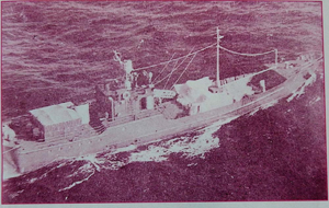 Tàu C121 trong chuyến trinh sát Trường Sa, tháng 9.1971 và ông Trần Phấn hiện nay (ảnh dưới) Ảnh: tư liệu Lữ đoàn 125 - M.T.H