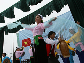 Đa số các điệu múa là dạng diễn xướng nghi lễ phong tục và có tính chất trò diễn ở các ngày hội Mường.