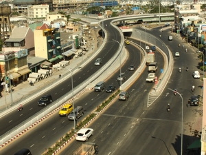 Một góc đại lộ Đông-Tây, công trình được xây dựng từ nguồn vốn ODA của Nhật. (Ảnh: Internet)