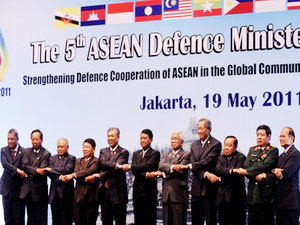Bộ trưởng Quốc phòng các nước ASEAN tham dự hội nghị.