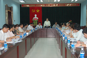 Đồng chí Hoàng Minh Tuấn, Trưởng Ban tổ chức Tỉnh uỷ, Trưởng ban pháp chế (HĐND tỉnh) phát biểu kết luận tại buổi giám sát.

            

